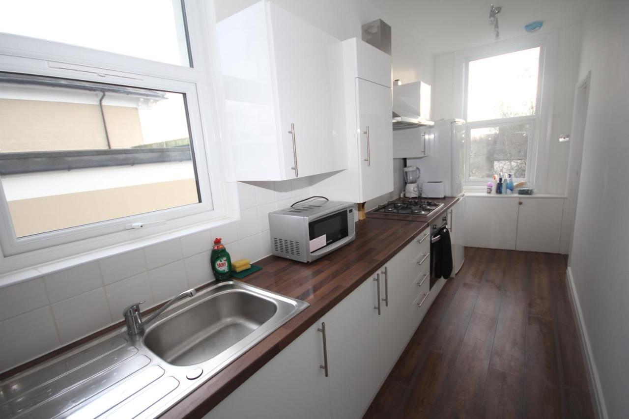 Great West Road Apartments Flat C London Exterior foto