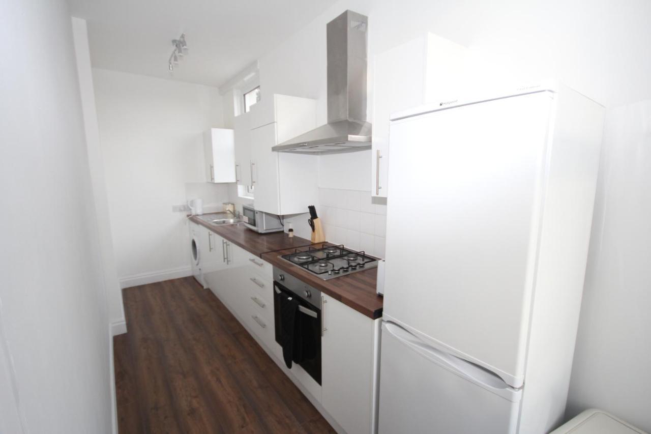 Great West Road Apartments Flat C London Exterior foto